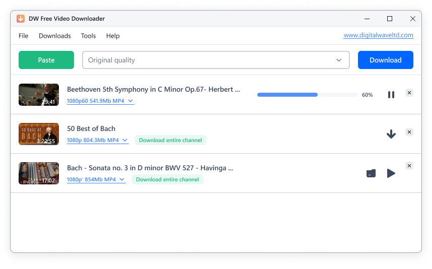 DW Free Video Downloader interface downloading YouTube videos.
